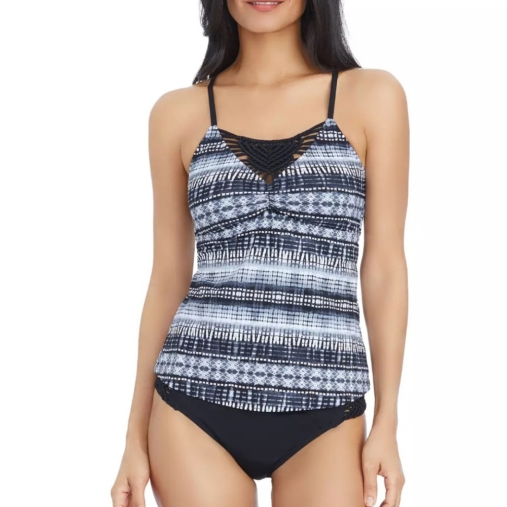 Ambrielle Tankini Swimsuit Top Black/White‎ Size M  New Msrp $49.00